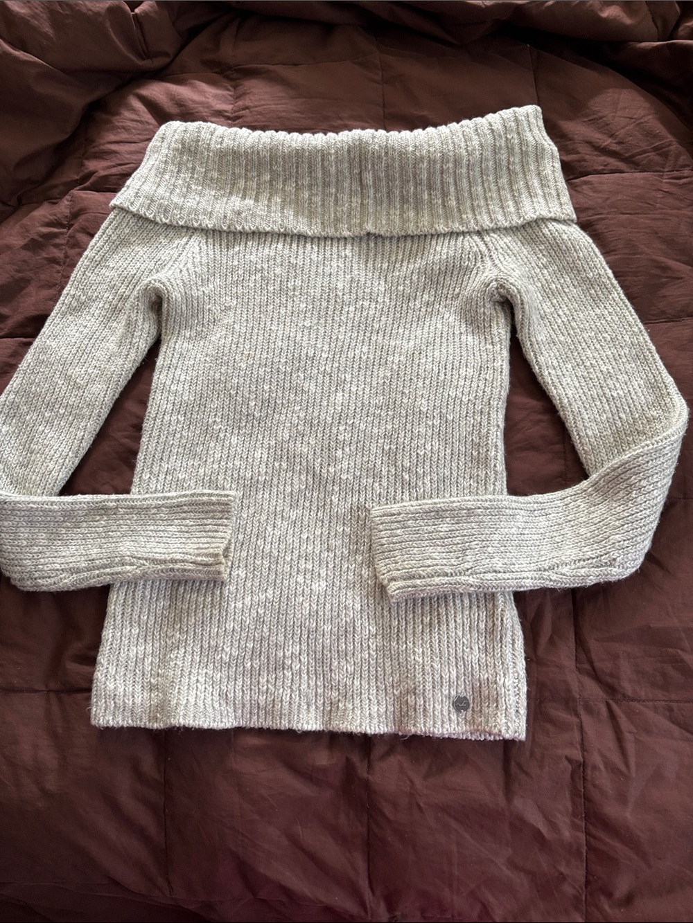 Hollister Off-the-Shoulder Ribbed knit grey Sweater